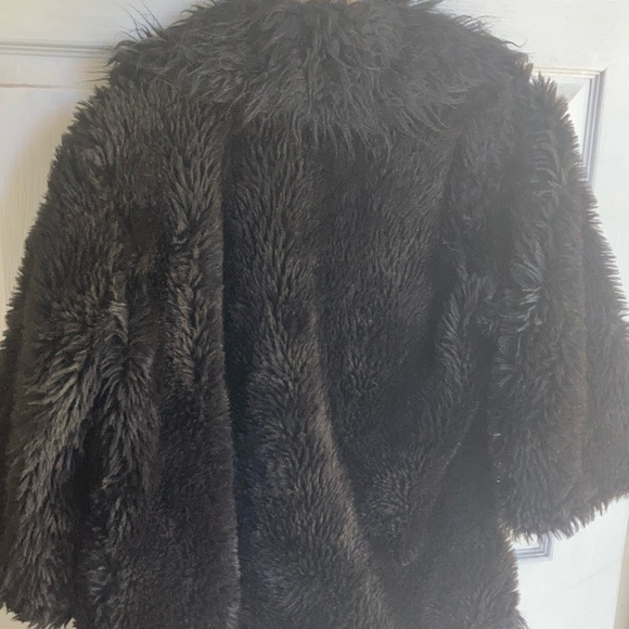 Black Teddy Jacket Plush Fuzzy Winter Essential - Picture 3 of 3